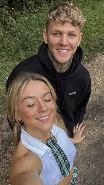 Penelopepeachesxo British Teen Photos - Ukcouple Onlyfans Nudes