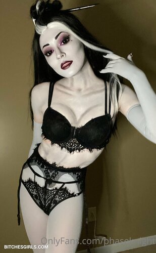 1445383857236585057019008305399182473 thumbnail