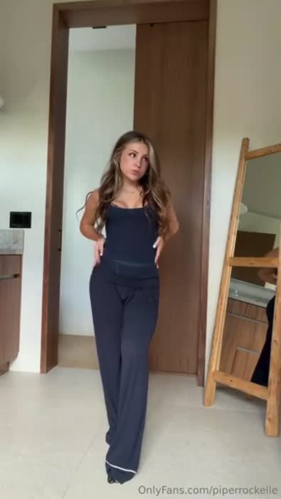 Piper Rockelle - Brunette Teen Nudes - Piper Rockelle Onlyfans Videos