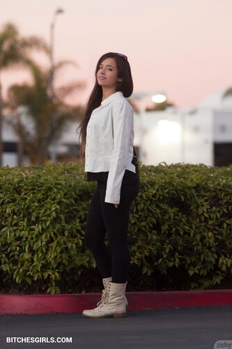 238902511101607933667684515594688264563 thumbnail