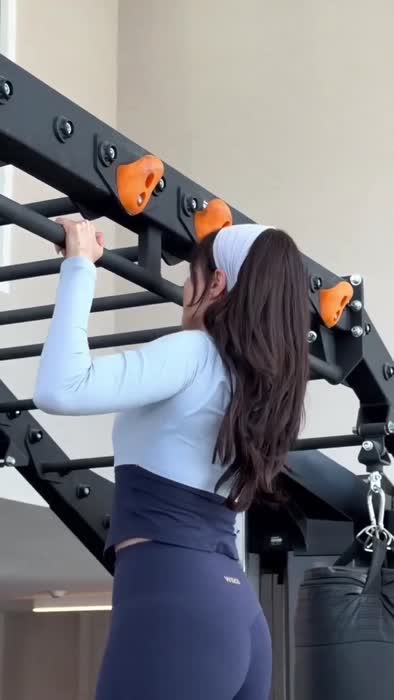 3587f7165b4657819cfb81f3bdb3f2c3e627d59773a1b19a20129533ed4cd0fb thumbnail