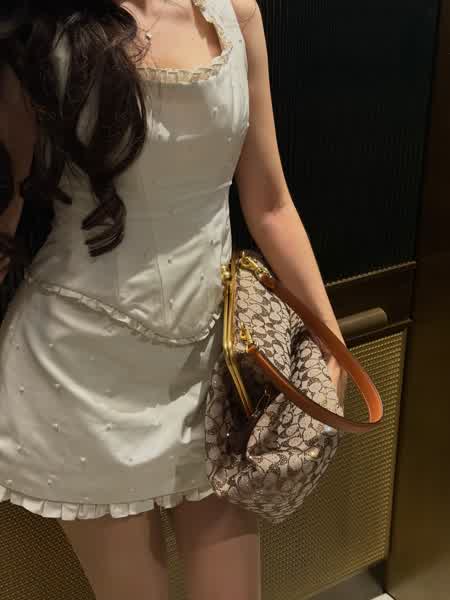 ab37ef1c0705b016475f41b74bfe376da37d564202448912c70f19e029e93ed7 thumbnail