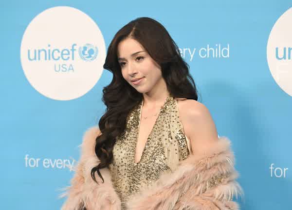 f6b38a22df0852e9cc5c6cf16ad885a56a59bf25bff5f1b94411ad31a4276eaf thumbnail