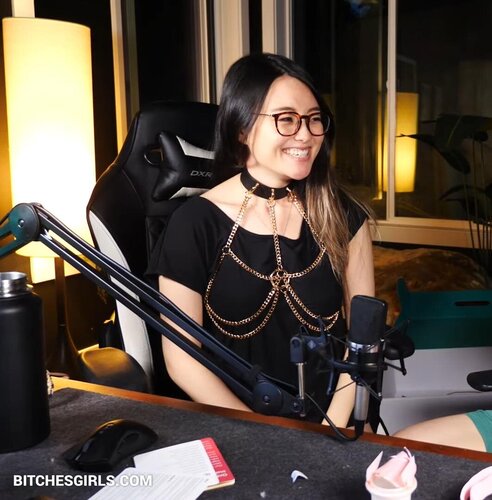 140841741016737976538842632083974990414 thumbnail