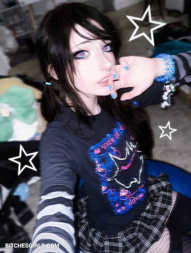 253987882751854901876826882497236353632 thumbnail