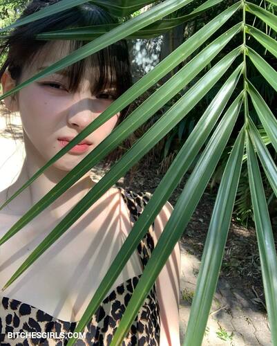 215437943970915128776165750215352416565 thumbnail