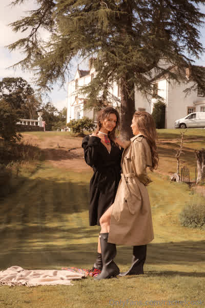 148551cf850e3d18feb3641b2fe78c7afa9cafcbe30ee0b3774afc3cc6934f71 thumbnail