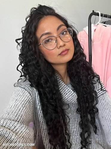 266089023570936818330914047082193798619 thumbnail