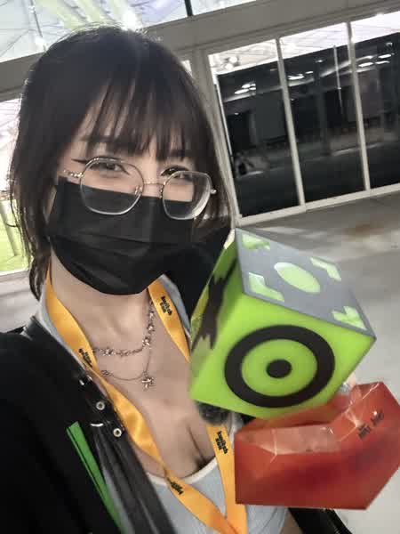 f51e5ca3c026974691f0e1b41feaeac29402636c1b55e51a21f750f64a17c5fb thumbnail