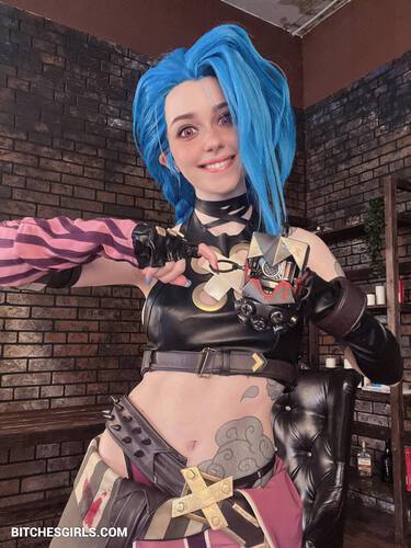 222578055344542921461895126310163758128 thumbnail