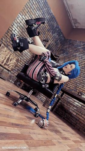 39005771905773031162606857070225204567 thumbnail