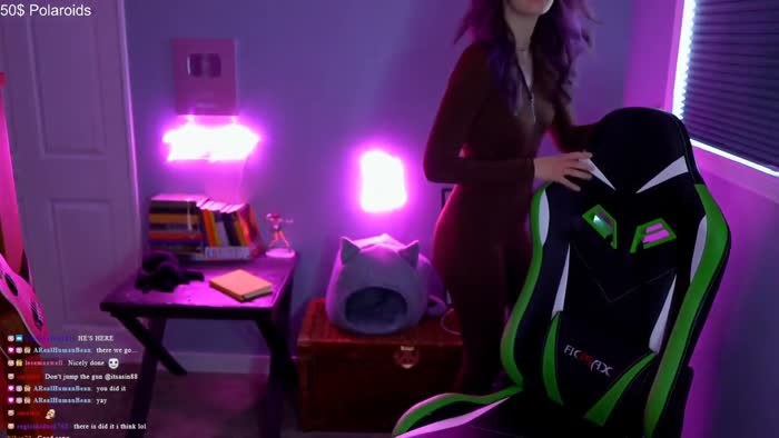 4339097482cb8239245902595e039afb052303542e8324c1e0ae7db84c0e71cb thumbnail