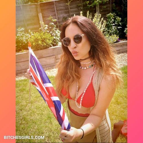 216162459238533004125402644782666776484 thumbnail