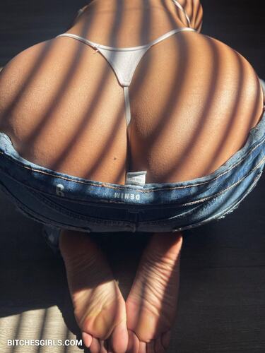 221758283712944158653710686666928613887 thumbnail