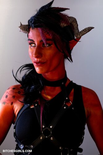 275644386746411772803066382283252297860 thumbnail