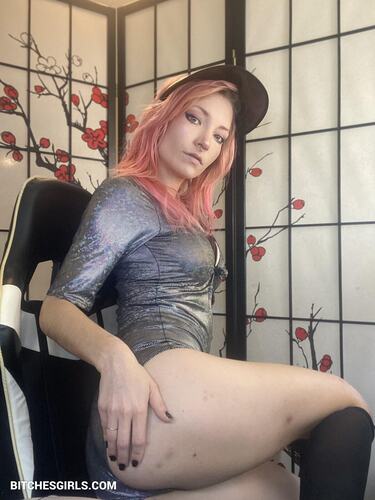 81118704041917281290859279612852590151 thumbnail