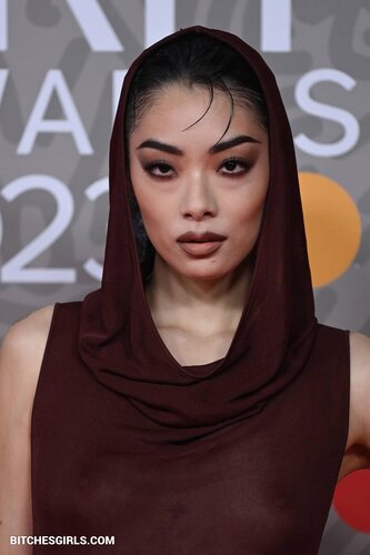 35257220794682915629081799952820847635 thumbnail