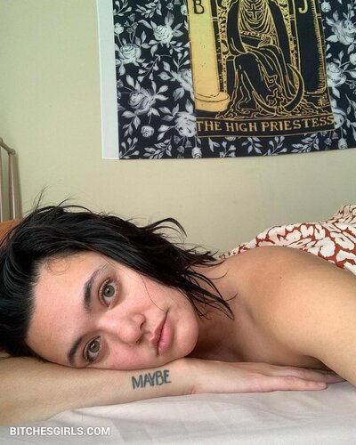 130810461737783733223423273538150942245 thumbnail