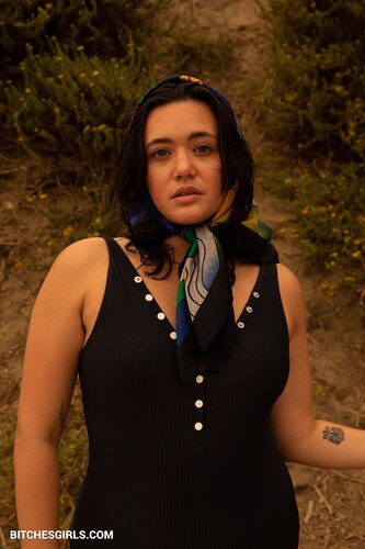 165382884225757564355745652047243980256 thumbnail