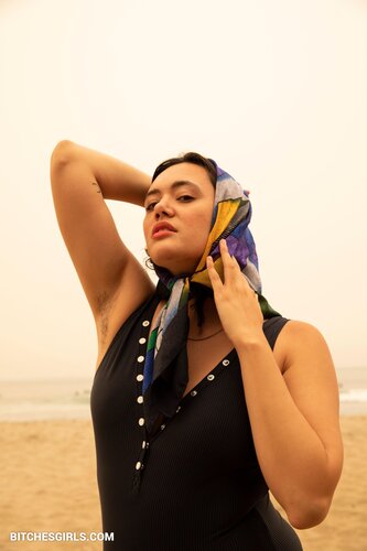 236307616422323864057843002946714712032 thumbnail