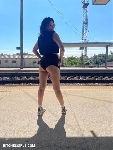 52207257797024472714452410667742780543 thumbnail