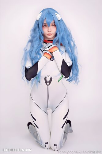 216005890210353586983825759777134396477 thumbnail