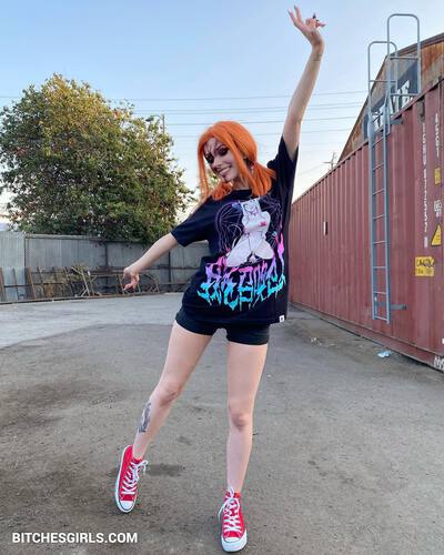 339954767318666370398858192132005038976 thumbnail