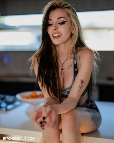 117095484422646303645694635858885584987 thumbnail