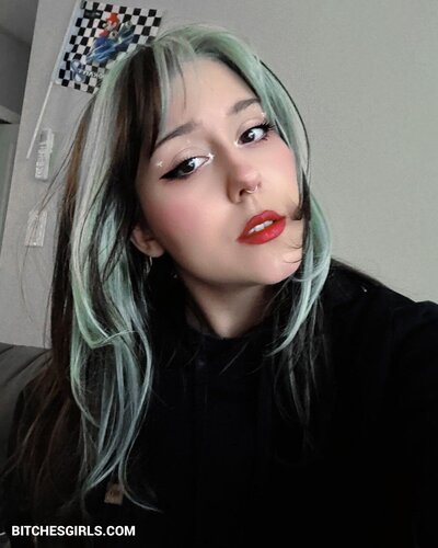 227330952156182366420991908674616613990 thumbnail