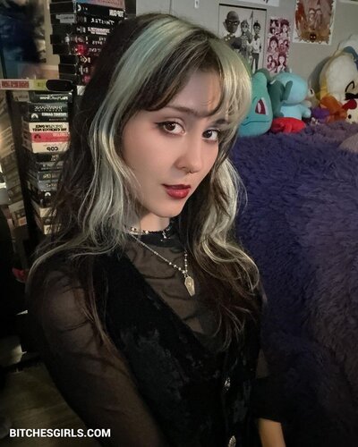 241978528582540327623533362235184885474 thumbnail