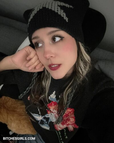 27412399263503681101827860701576282099 thumbnail