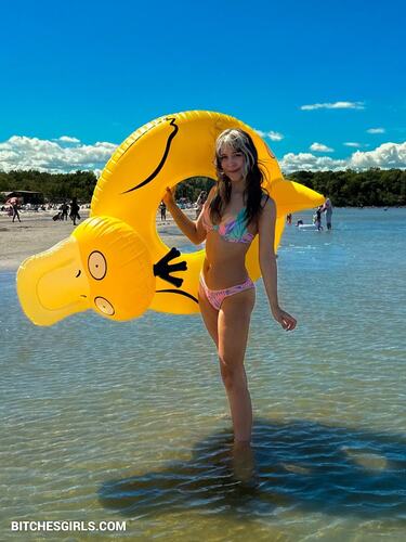 143811997138445890061064992458231882717 thumbnail