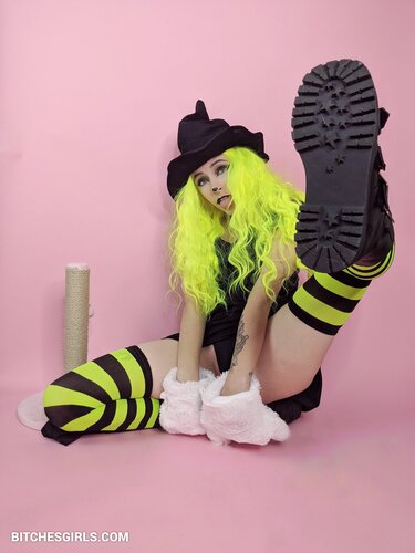 107378926512262709191231250129628375893 thumbnail