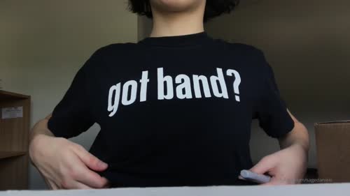 333201990746770241732935757572957293440 thumbnail