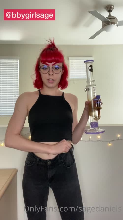 36963151839510808217617421878011691924 thumbnail