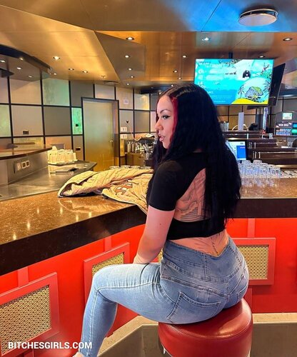 222145857535684996768012342010456429727 thumbnail