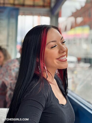 262107067692172080751159927002820990170 thumbnail