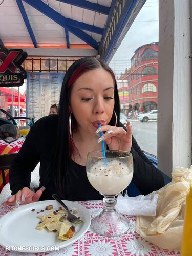 329071209458106636870435346963913470358 thumbnail