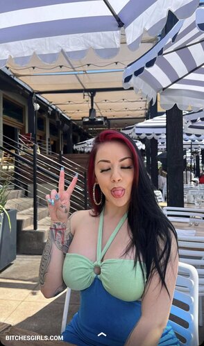 137737009370916092521890296247538133426 thumbnail