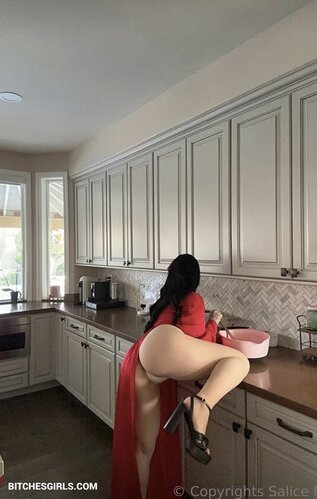 95536605318197584046017684419592760631 thumbnail