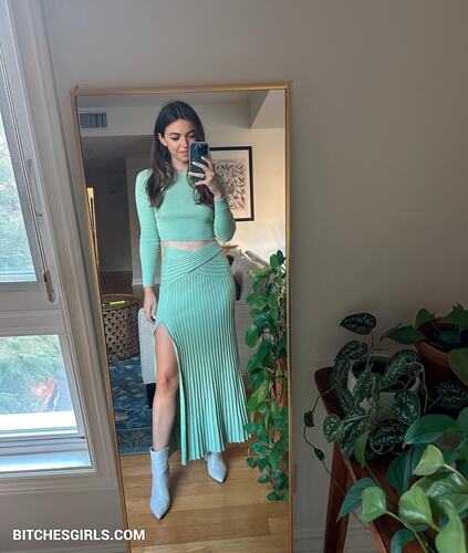 66654394525807757304030542518758744106 thumbnail