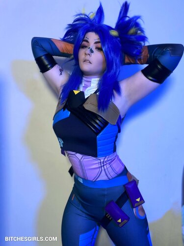 216591479082374536970261581672552584393 thumbnail