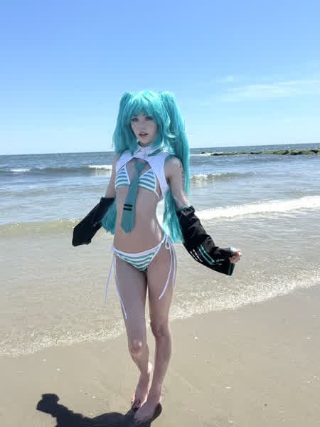 2ef2482a76f067b5d47870956784ee6c40a41960320cfdc9bade7fdf057fddbb thumbnail