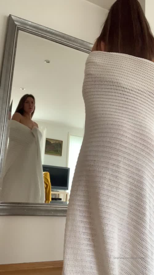 Sanya Booty Youtube Nude Influencer - Onlyfans Leaked Photos