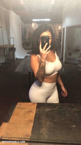 330825710522755392037095323602340390733 thumbnail