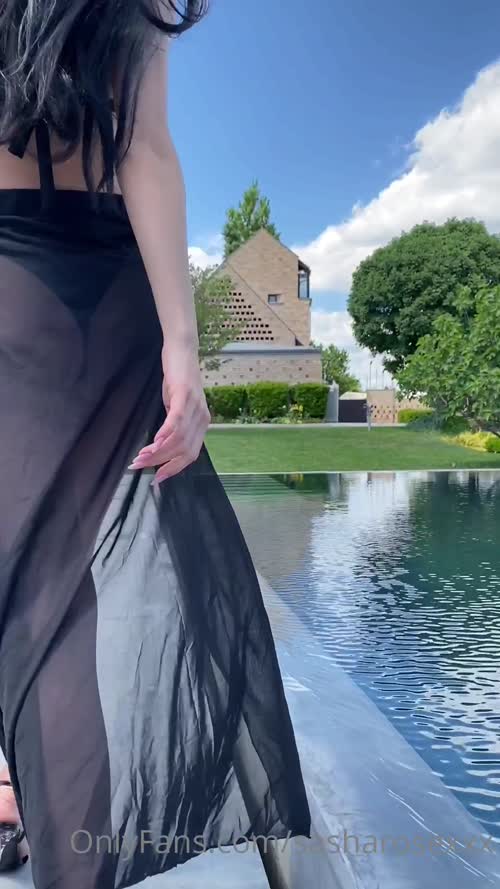 214075770400451616825643284830927599684 thumbnail