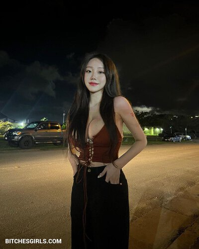 249736619522687664025758662262531799486 thumbnail