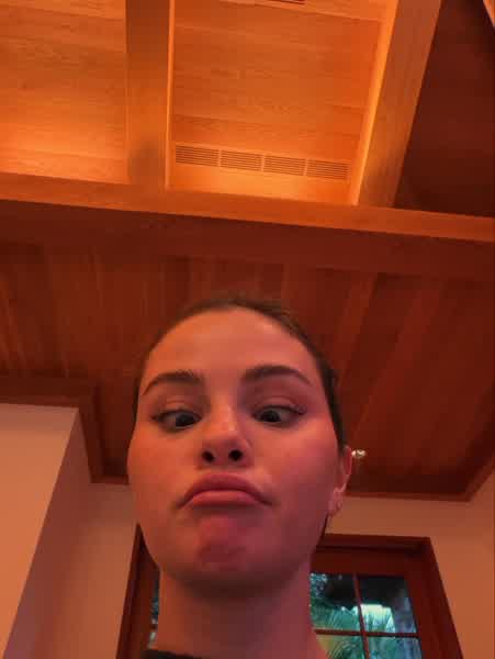 0e4e148135f5e36c8136e0aa42080bf3b667b945f74c13f24b538f2777380265 thumbnail