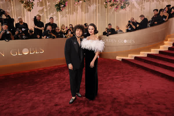 bb263d5437fd979b7009619ad08024aaae454cf2c55ad2cae44575ff96da4901 thumbnail