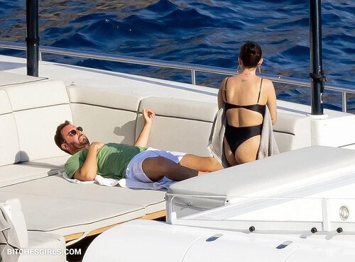 241940199955671773007109913897638631146 thumbnail